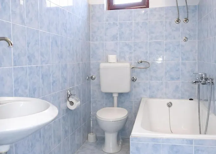 Dede דירה