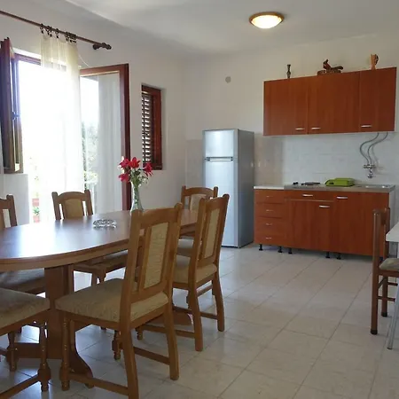 Dede Apartmán *