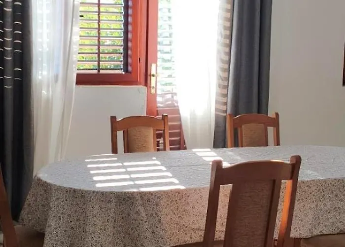 Apartment Dede Nin